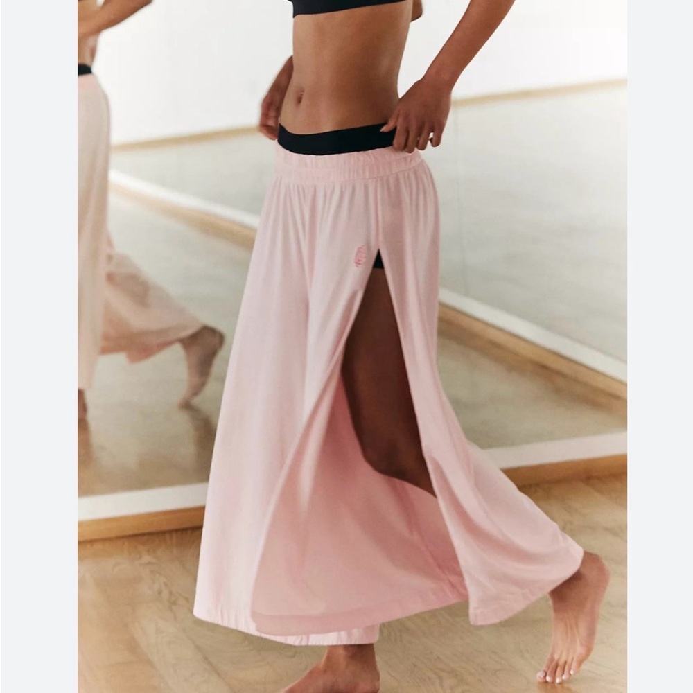 NWOT Free People Hot Shot
Slit Wide Leg Pants SIZE SMALL